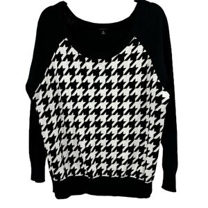 Torrid Houndstooth Pullover Sweater Size 2x Black White Raglan Sleeves‎